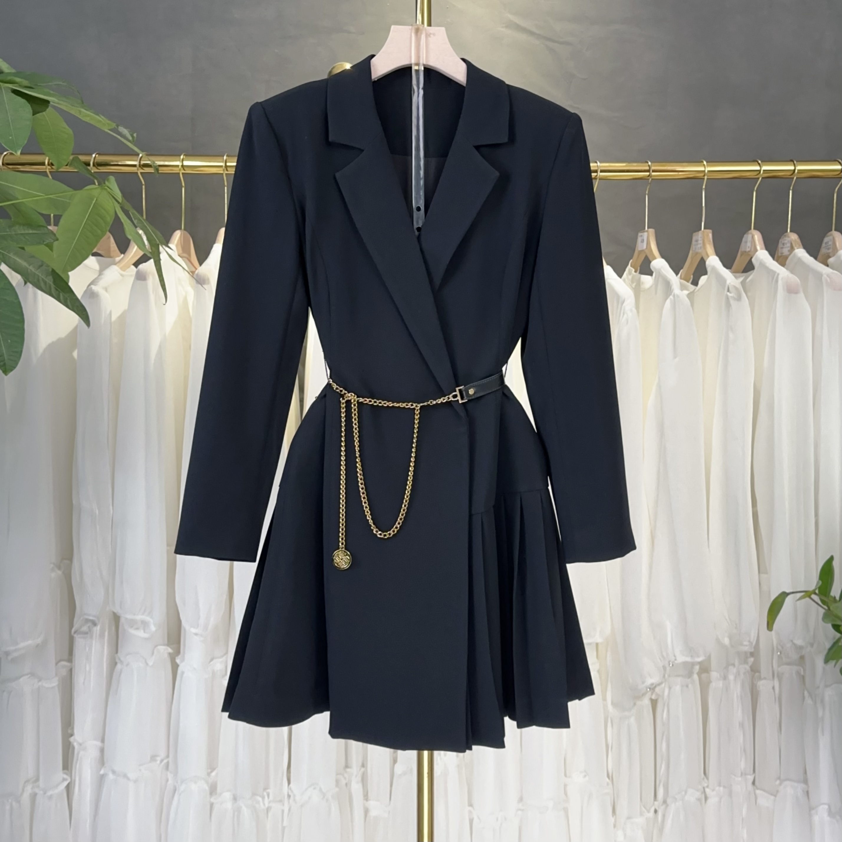 【RG2569】2025新款时尚轻奢气质百搭韩版减龄收腰显瘦连衣裙法式