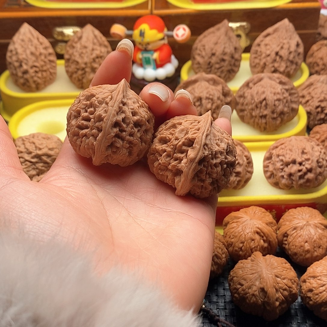 桃核把件和*40水龙纹全品