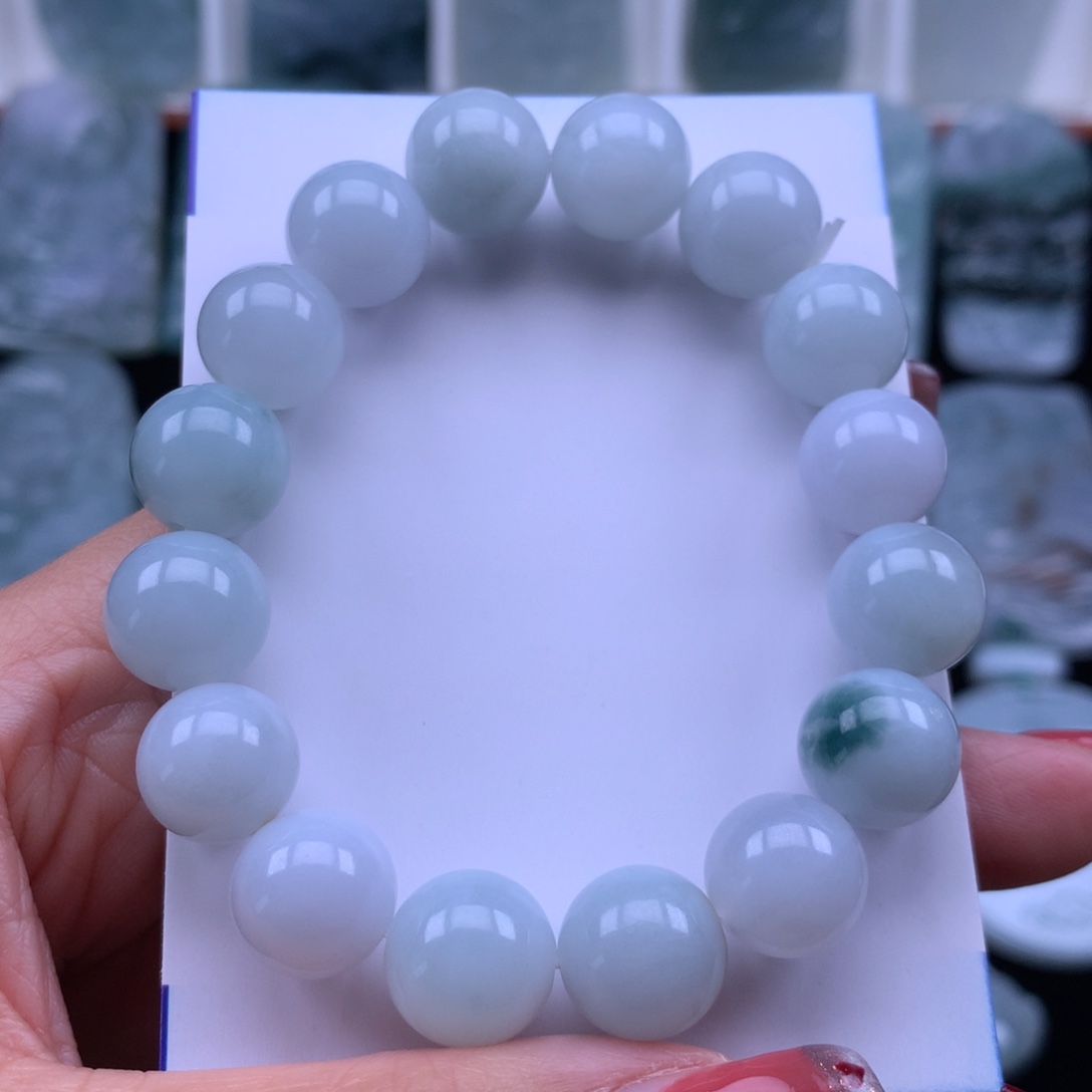 翡翠颈饰未镶嵌翡翠手串