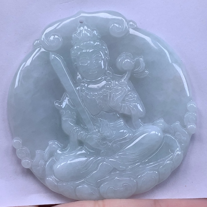 颈饰未镶嵌翡翠虚空