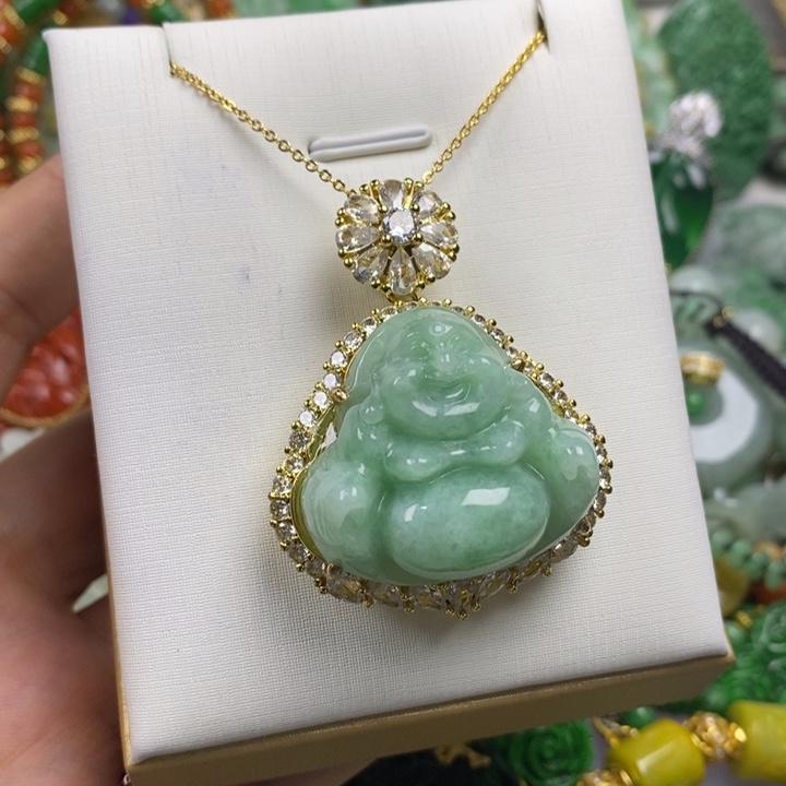 翡翠未镶嵌吊坠(赠链)