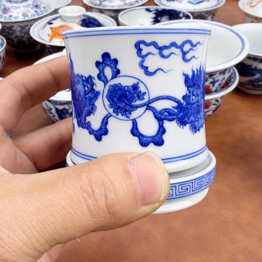 陶摆件青花瓷器转转杯