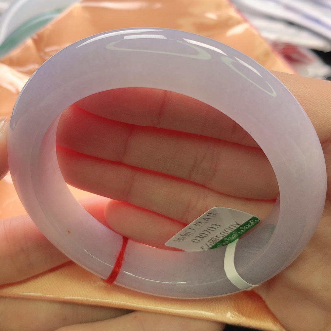 翡翠未镶嵌手镯缅甸5556