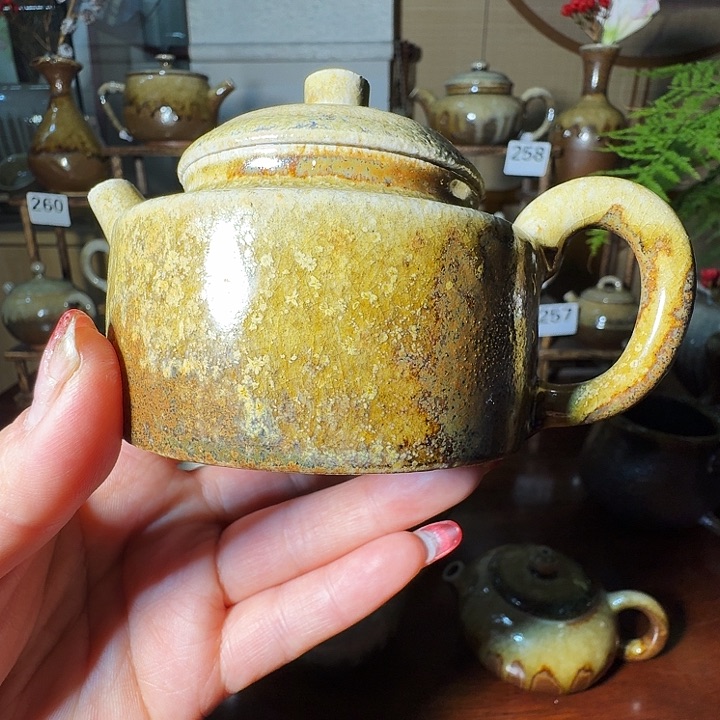 建水紫陶白泥柴烧公道微瑕建水紫陶白泥柴烧壶微瑕