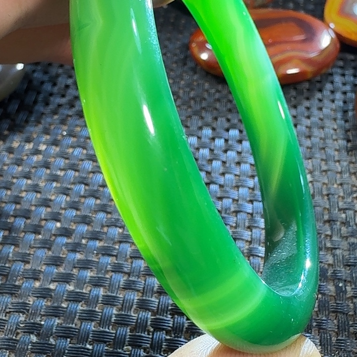 杨***0玛瑙/玉髓未镶嵌颈饰