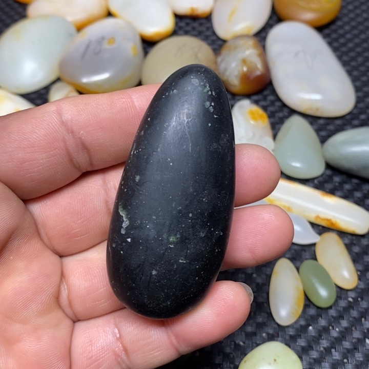 和田玉珠宝奇石未镶嵌