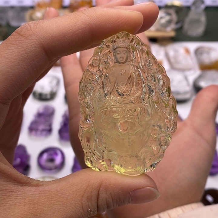 勇***我颈饰水晶未镶嵌定制