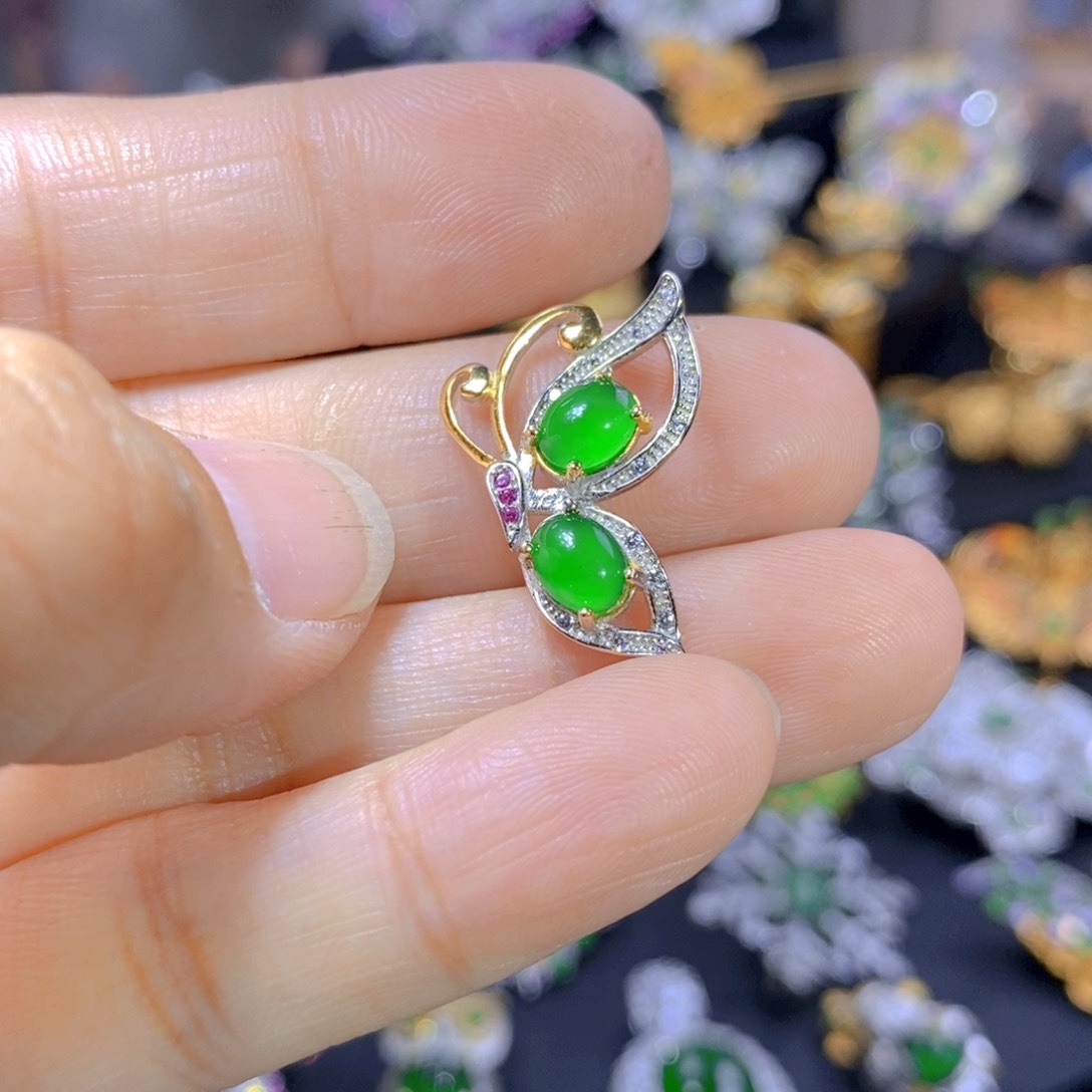 翡翠耳钉银S925镶嵌天然翡翠