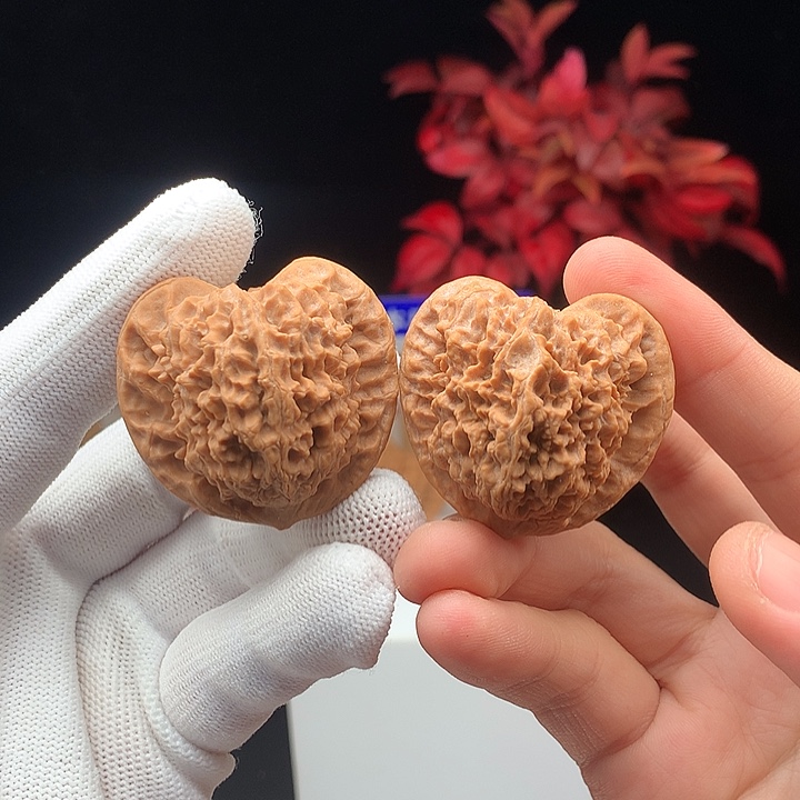 吊坠文玩核桃半月山