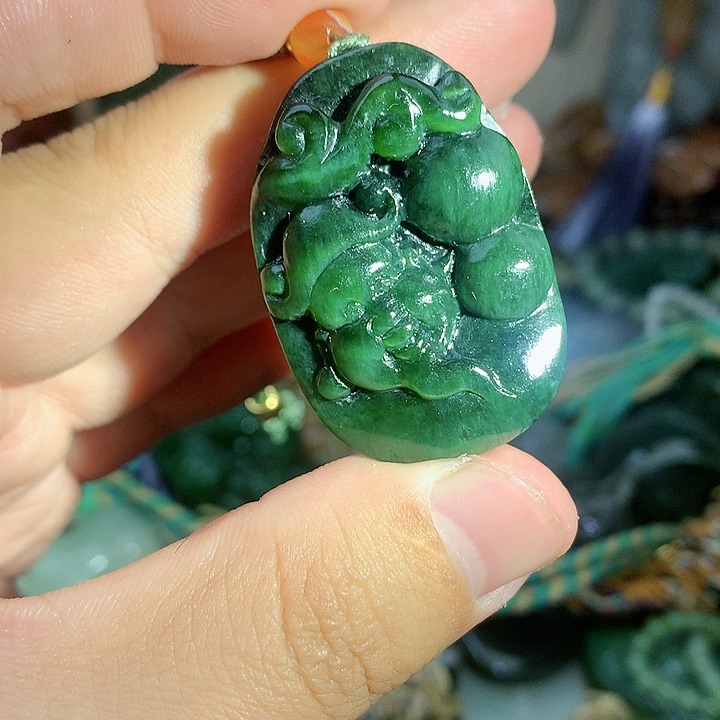 未镶嵌和田玉挂件