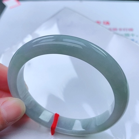 翡翠手镯未镶嵌32 号翡翠手镯