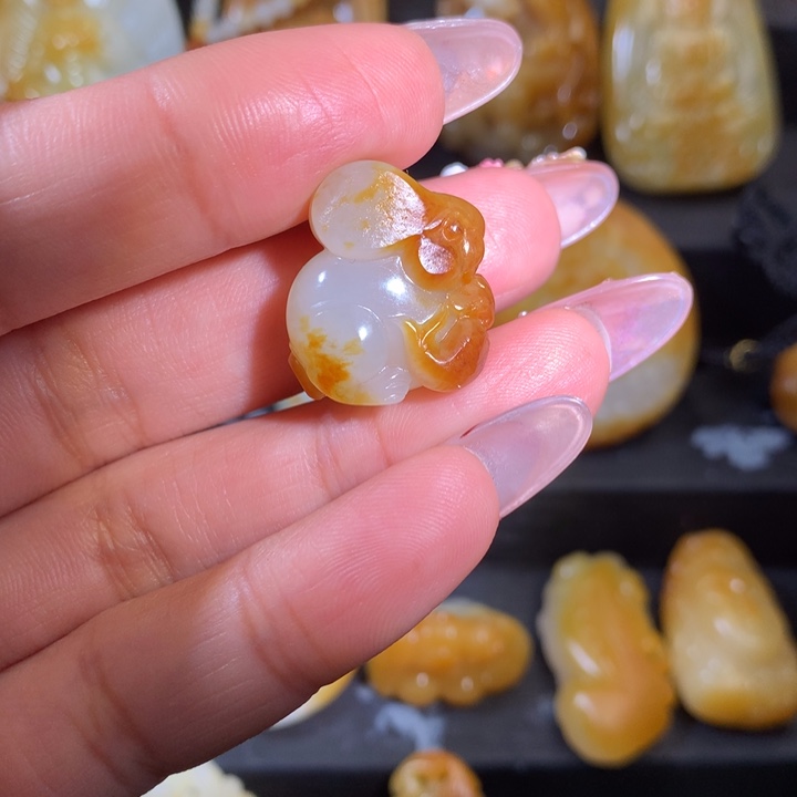 和田玉颈饰未镶嵌