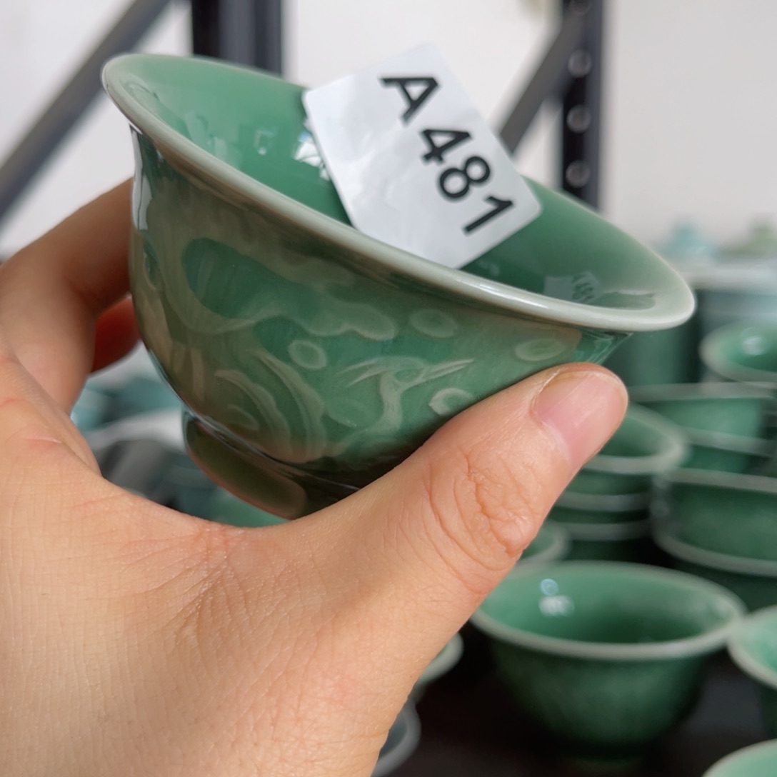 青瓷哈哈哈哈哈哈哈哈哈哈哈哈哈