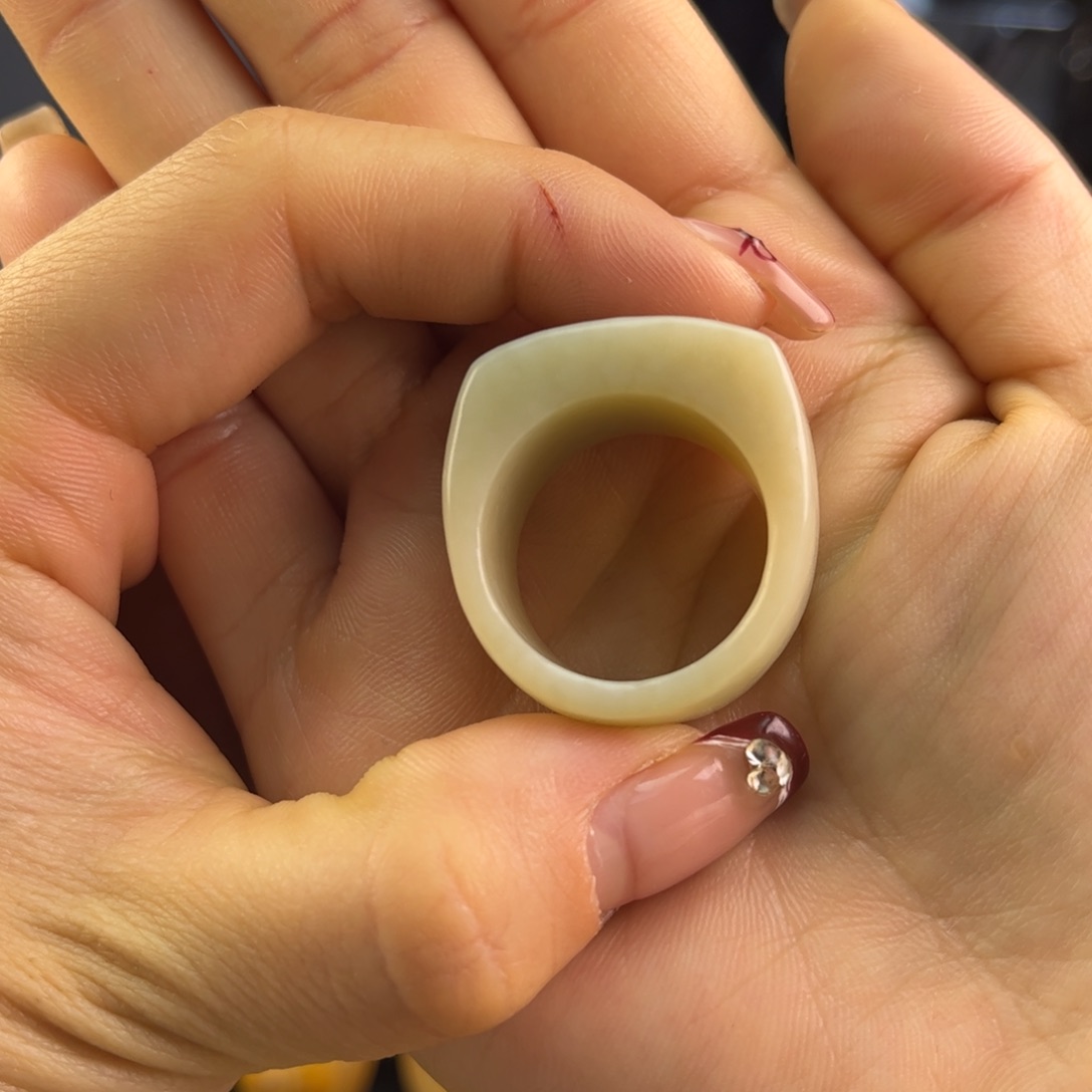 和田玉扳指未镶嵌～*余