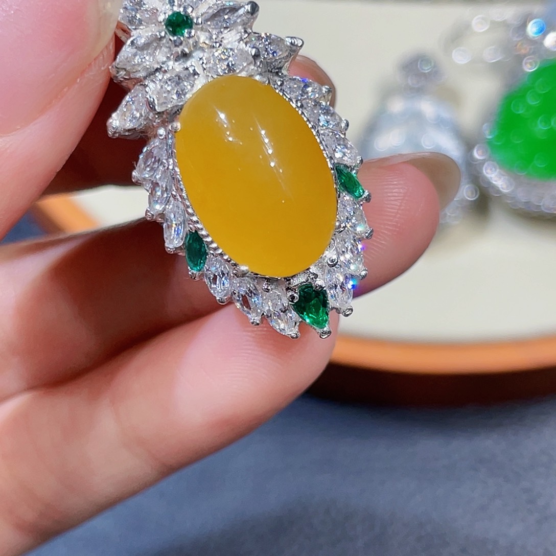 翡翠未镶嵌吊坠(不含链)客****3吊坠