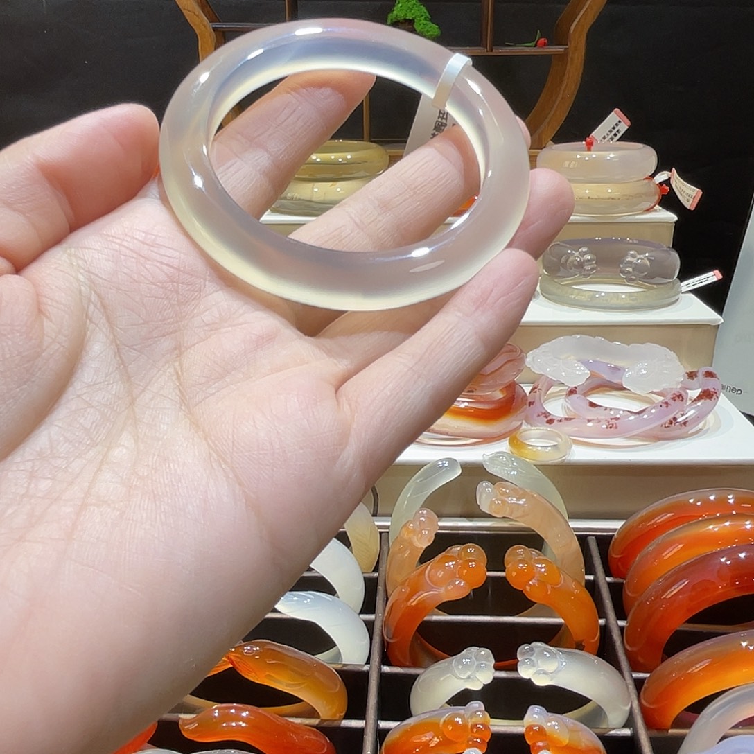 玛瑙/玉髓未镶嵌手镯