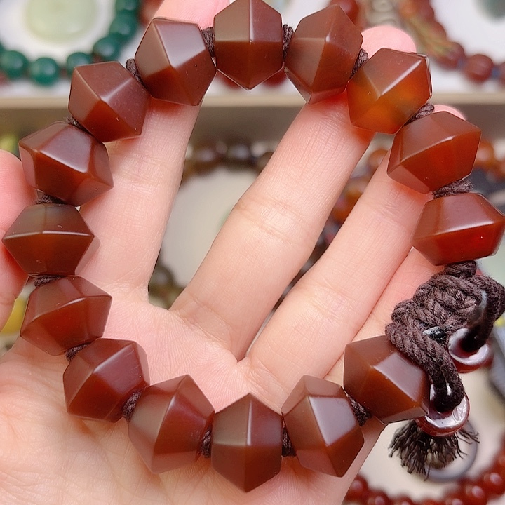 玛瑙/玉髓颈饰未镶嵌沅