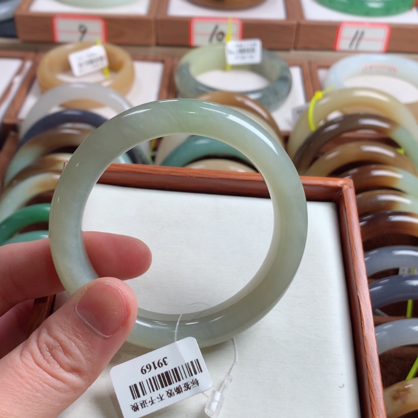 【闪购商品】和田玉手镯未镶嵌54.5