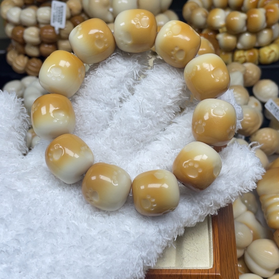 童***可菩提根/象牙果手串12.30,36微瑕踩雪桶