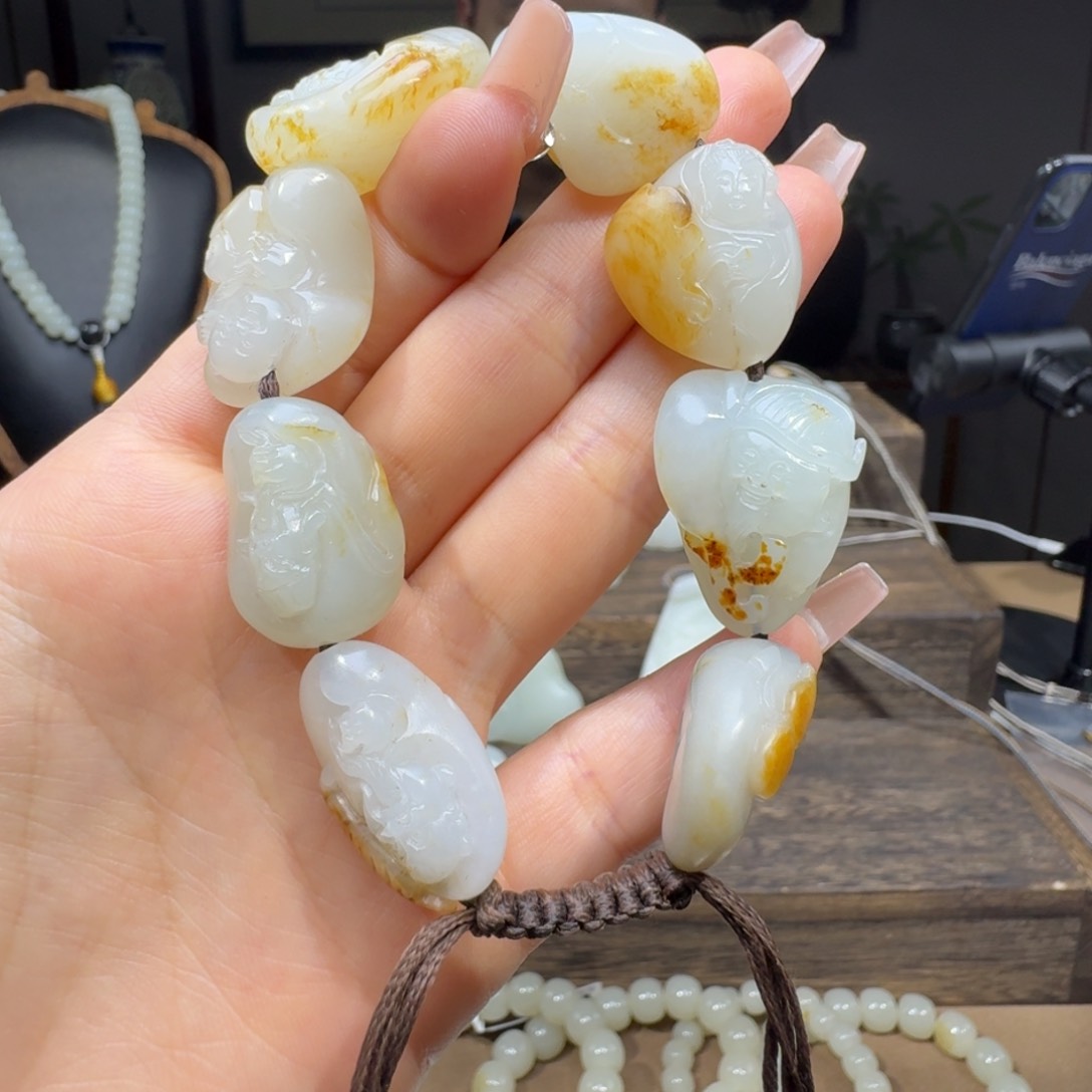 和田玉手串未镶嵌