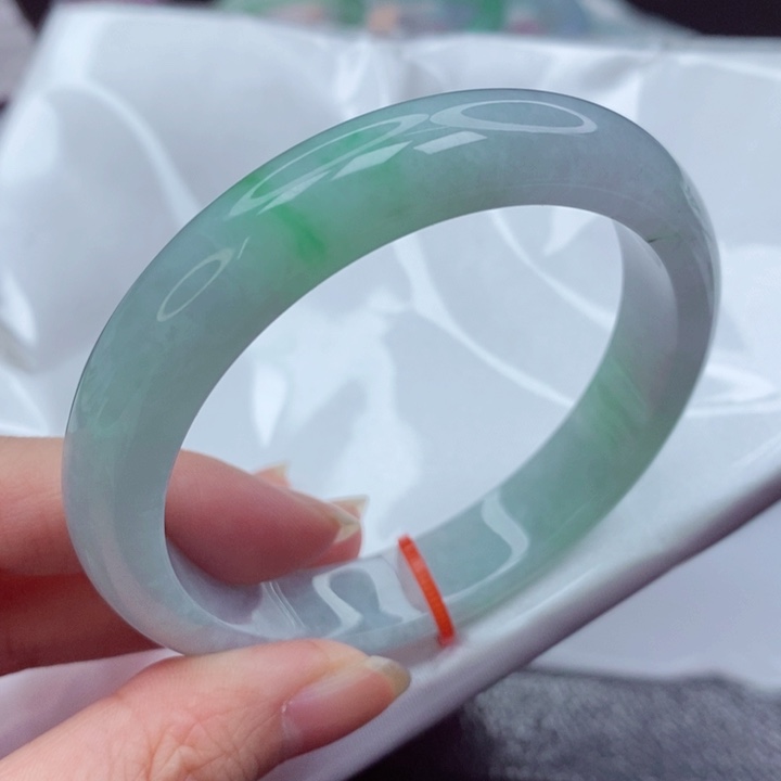 翡翠手镯未镶嵌149，