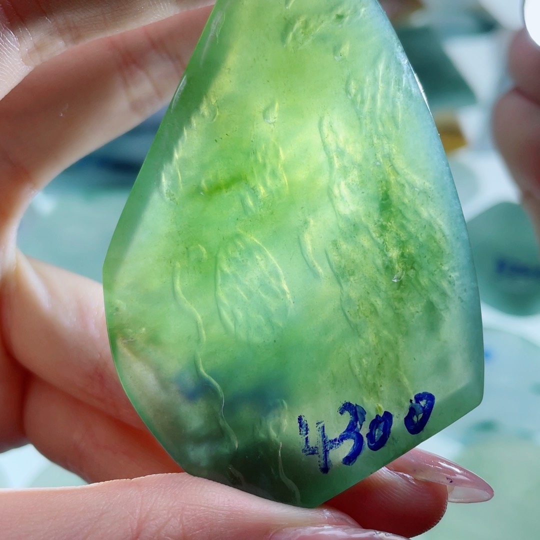 定制翡翠未镶嵌橄榄绿包工