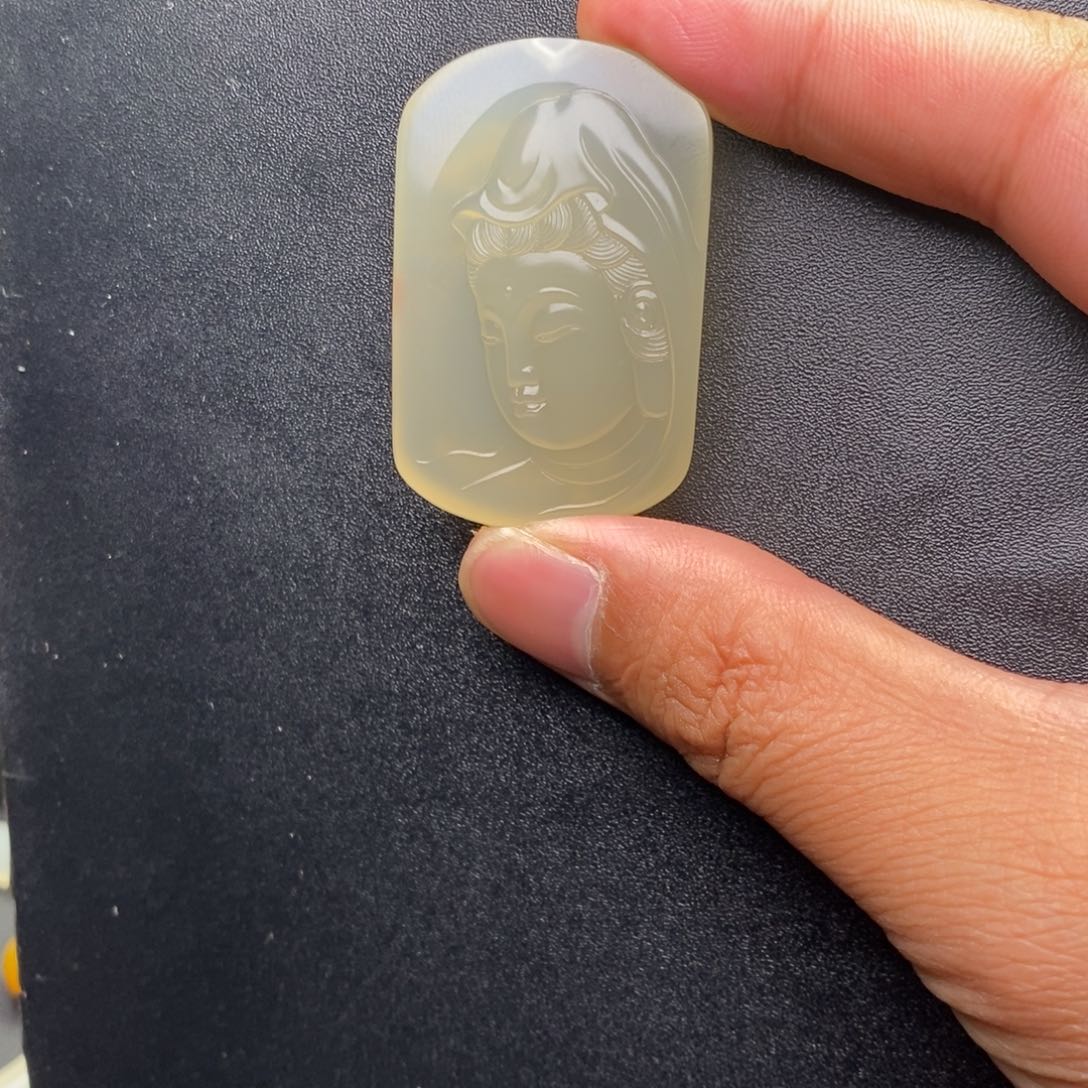 石英质玉未镶嵌颈饰如*9