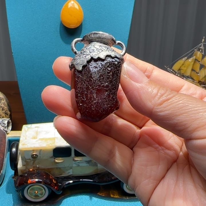 琥珀未镶嵌颈饰波兰设计款琥珀蜜蜡