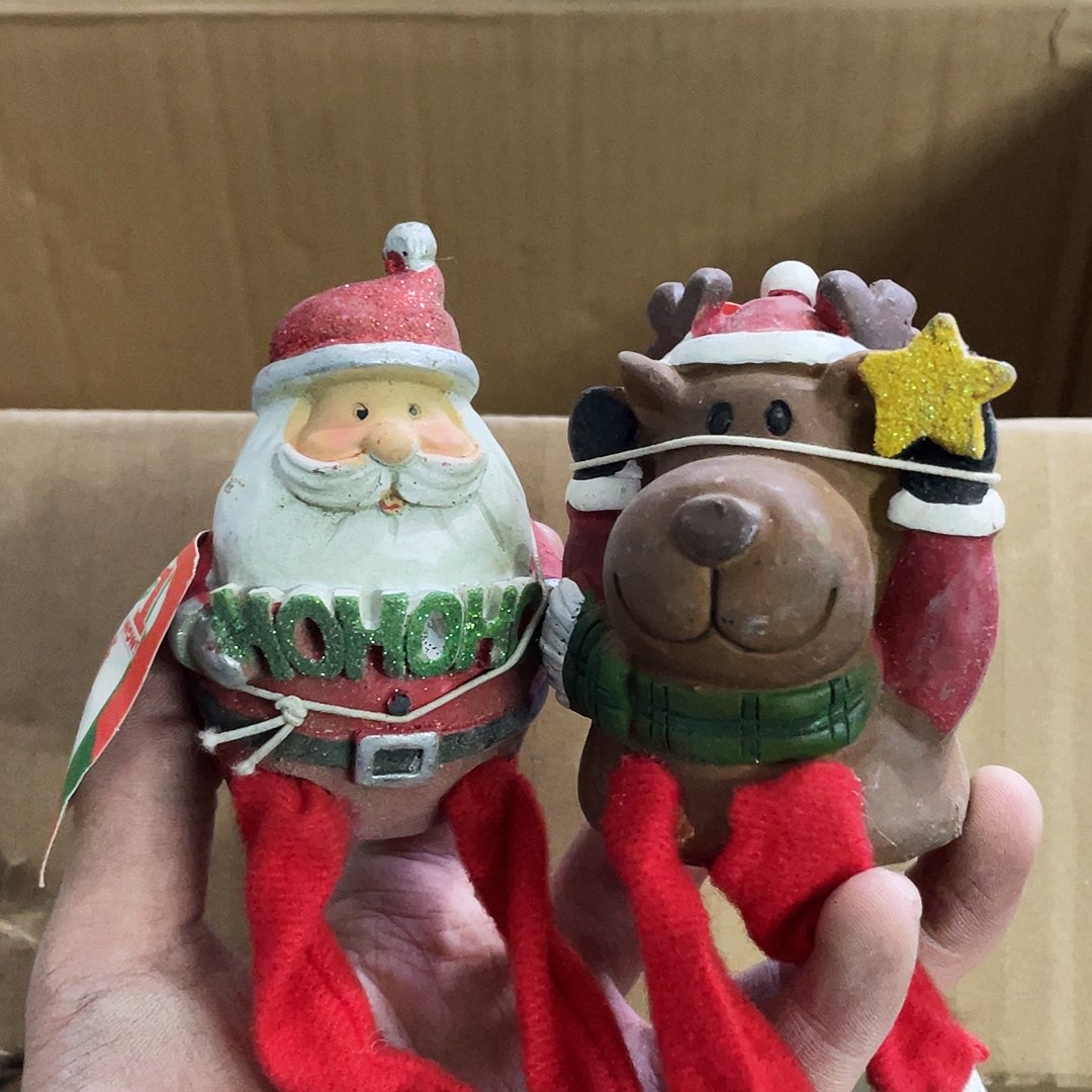 摆件     微瑕。