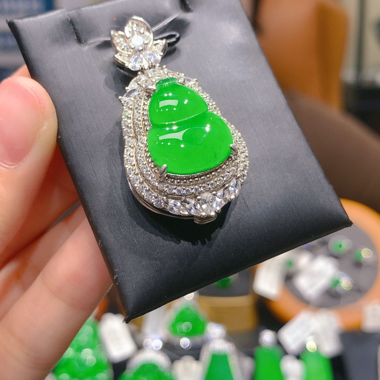 【闪购商品】颈饰银S925镶嵌翡翠4柒姐