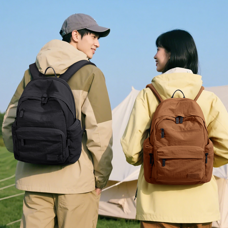 GOLF/高尔夫背包双肩包男女款时尚休闲大容量旅行包轻便学生书包