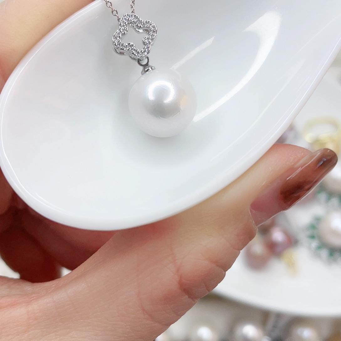 淡水珍珠吊坠(赠链)未镶嵌