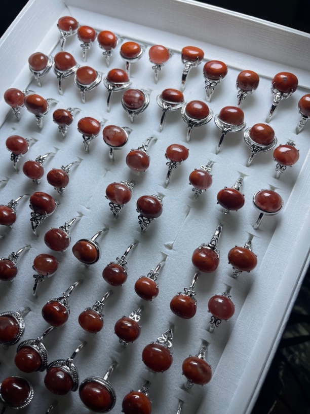 南红戒指两个多样性发货