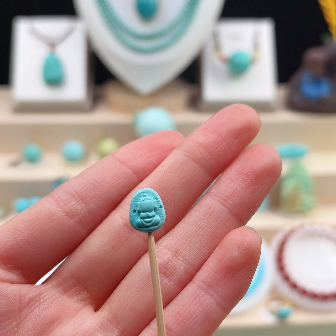 绿松石配饰未镶嵌