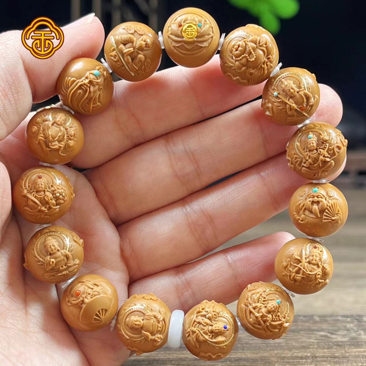 A 猴头核桃 1.5万佛朝宗满镶嵌+金标 文玩手串 A