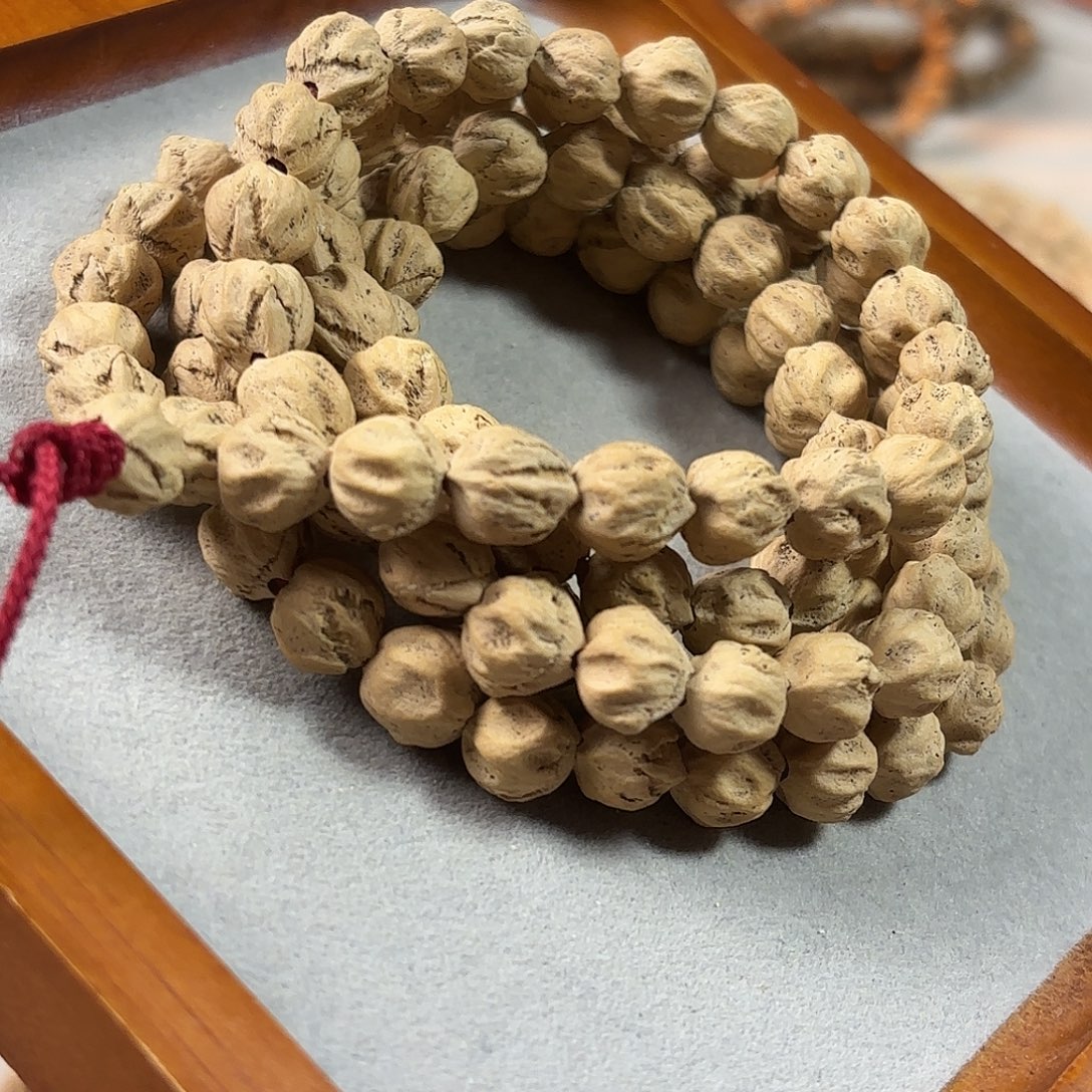 屮***茻柏香籽/百香籽吊坠