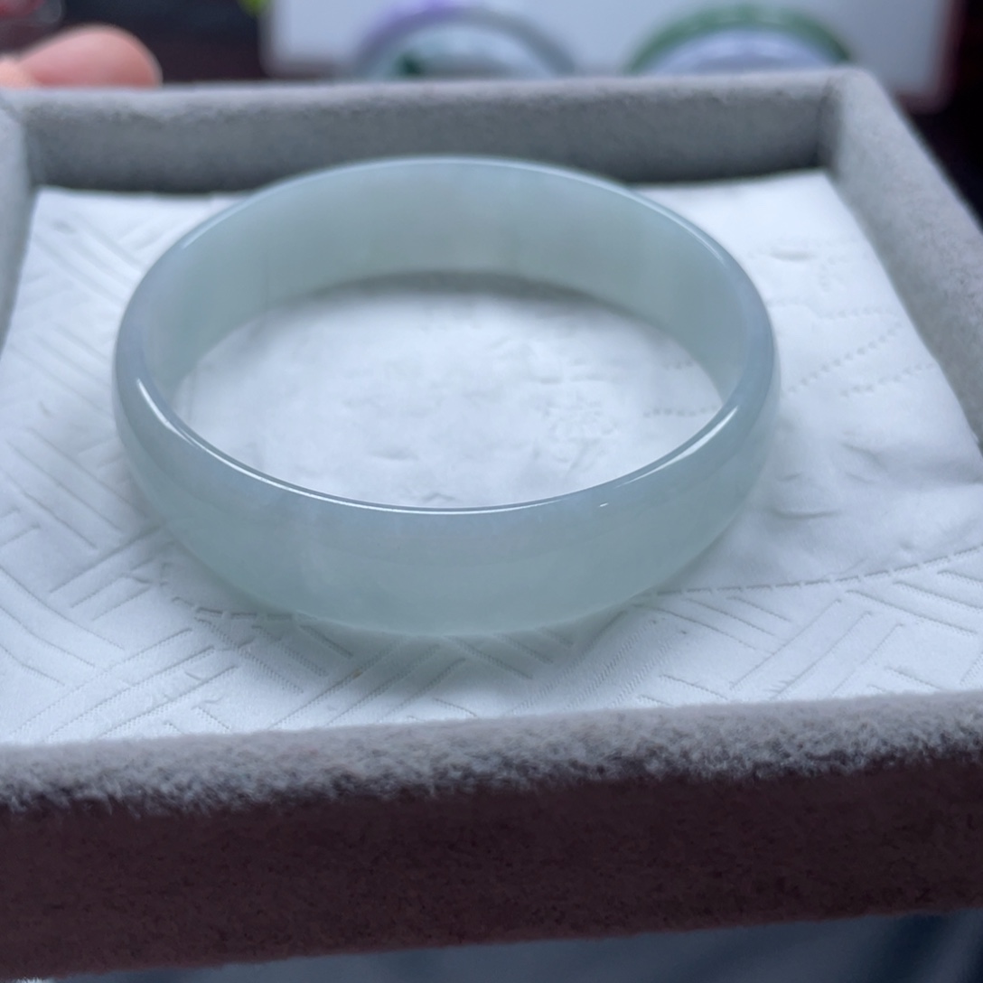 翡翠未镶嵌手镯手镯