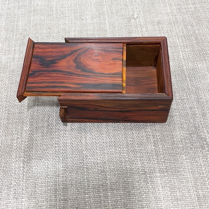 琉璃手工艺品红木工艺品雕刻工艺