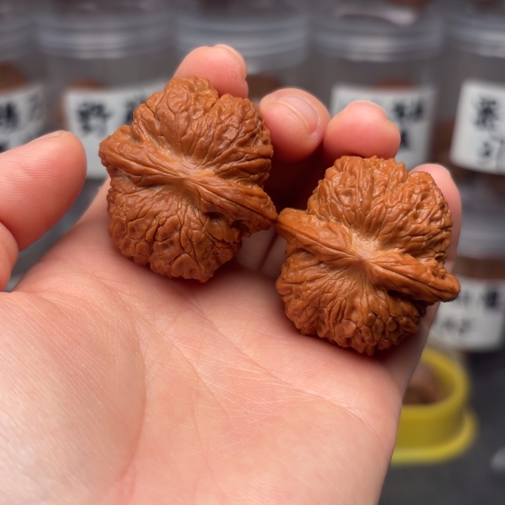桃核吊坠37血麒麟
