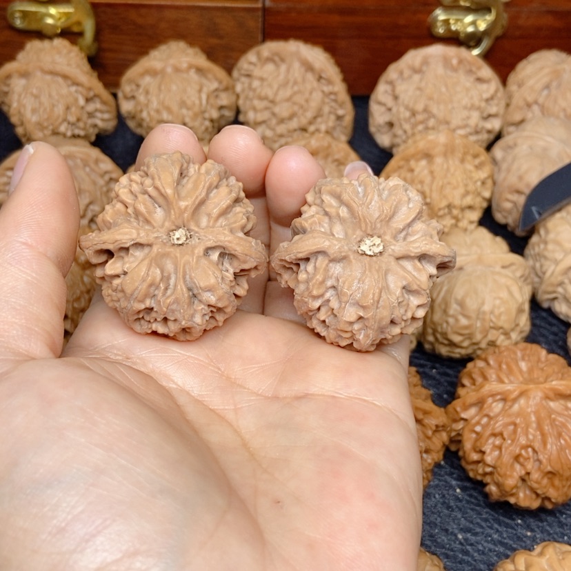 【闪购商品】文玩核桃吊坠特***馆苹果园39