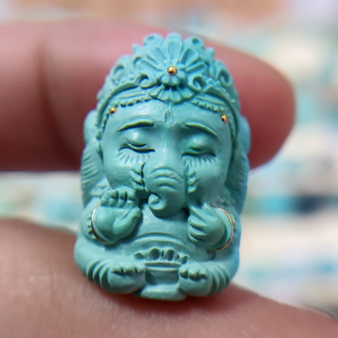 绿松石配饰未镶嵌