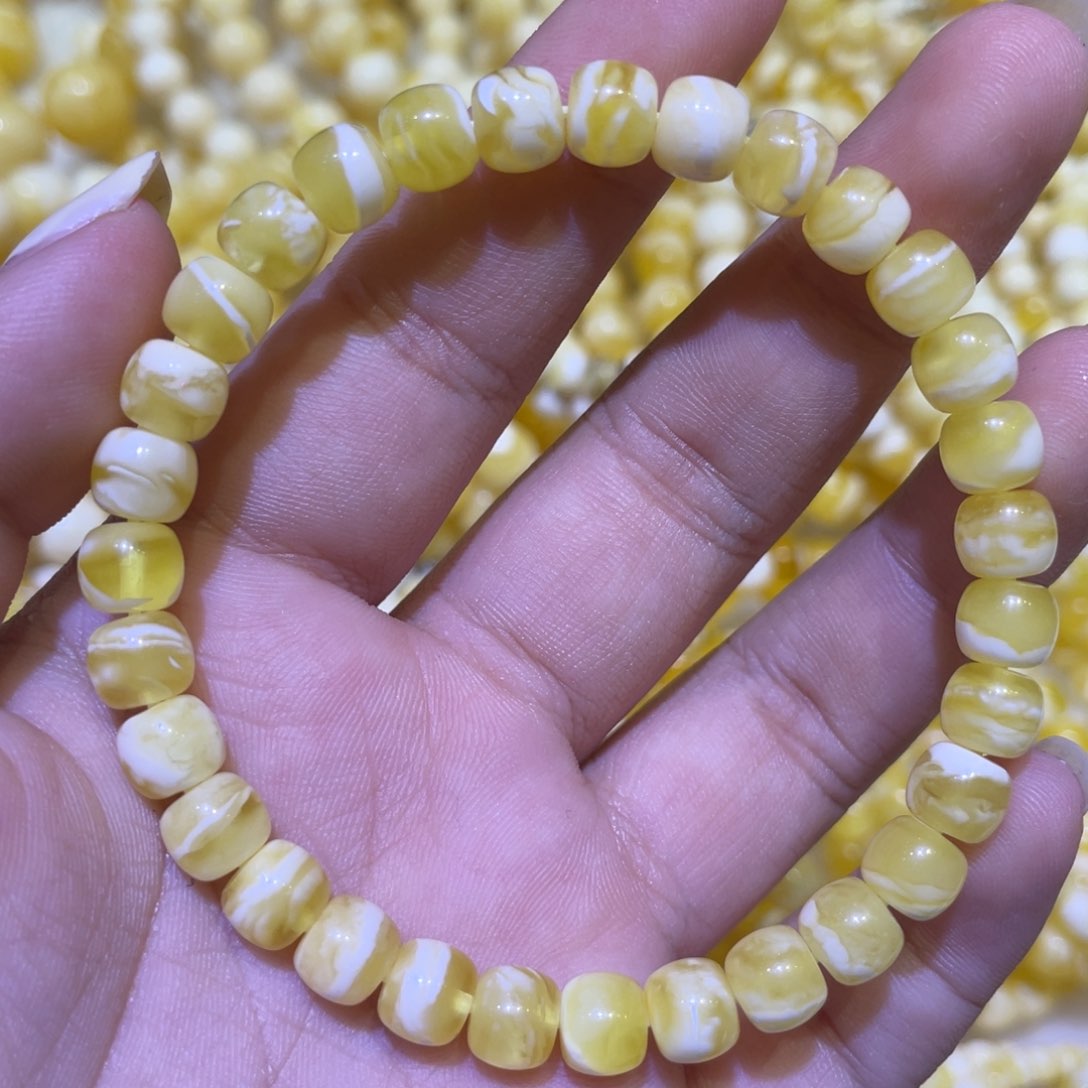 蜜蜡未镶嵌珠宝奇石7m