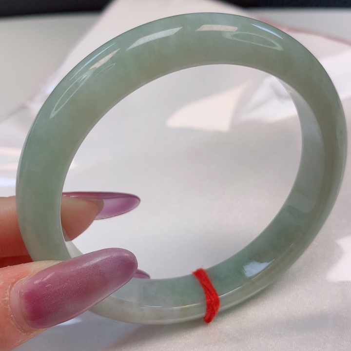 翡翠手镯未镶嵌58圈