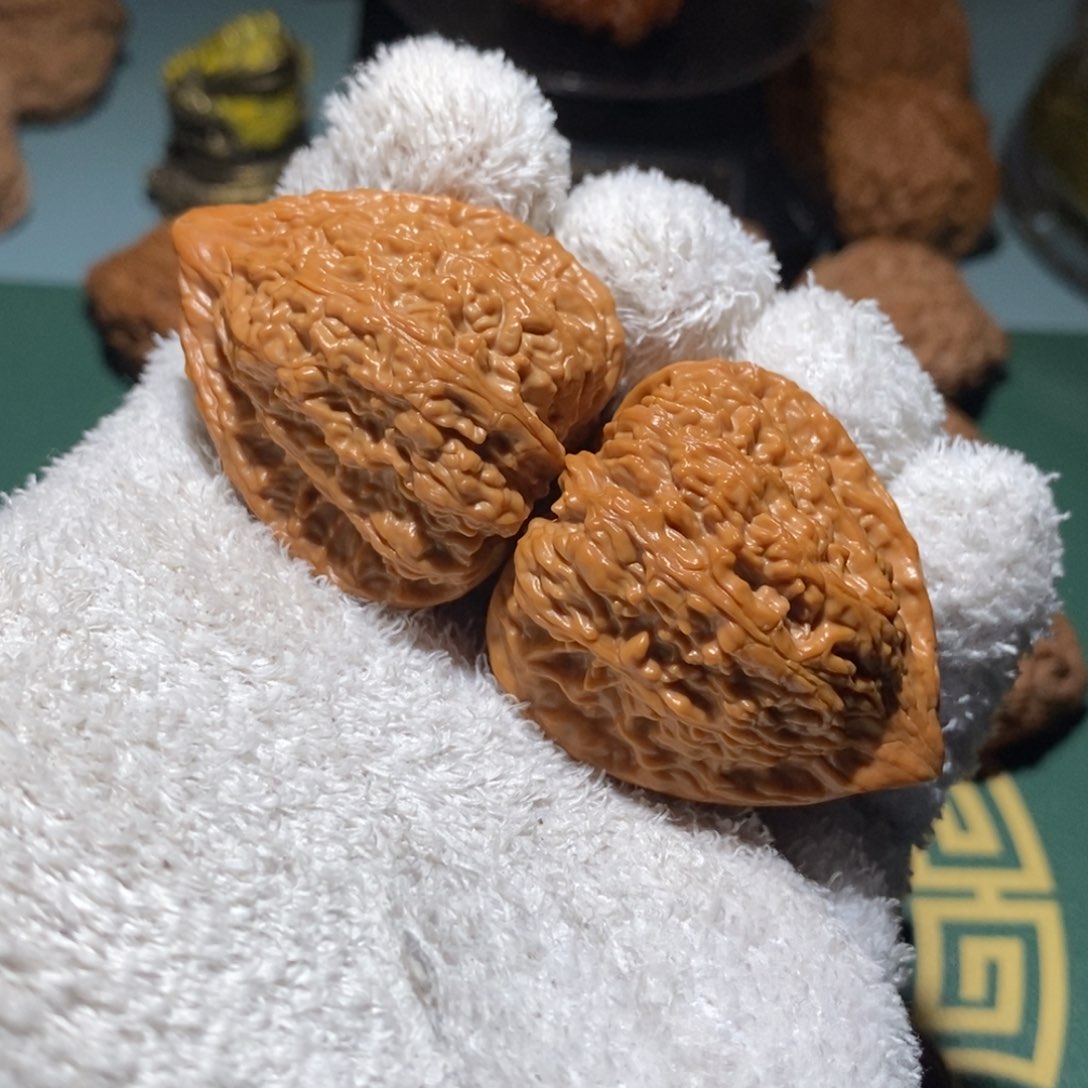 文玩核桃吊坠古*尔塔尖