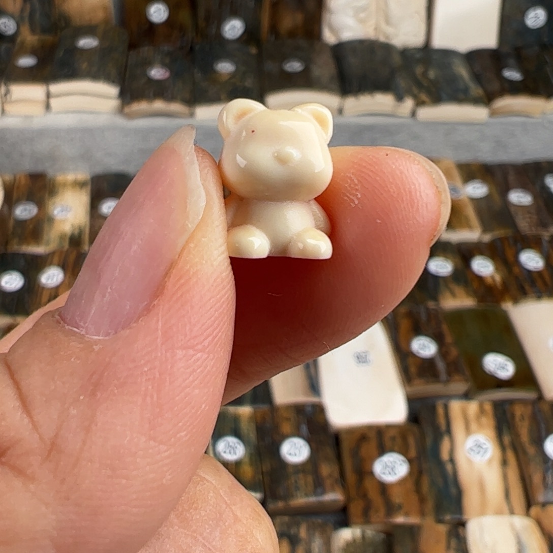 泥塑猛犸象牙制品有限公司