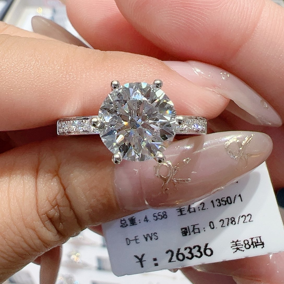 实验室培育钻石18K金镶嵌2.135ct