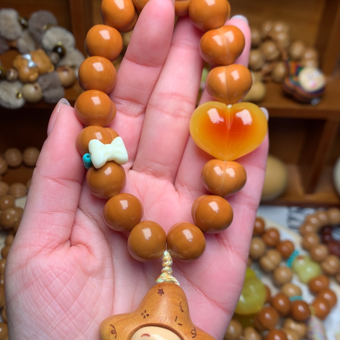 猴头核桃吊坠15玻璃底定制