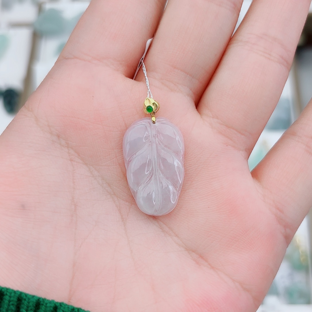 翡翠颈饰18K金镶嵌叶子