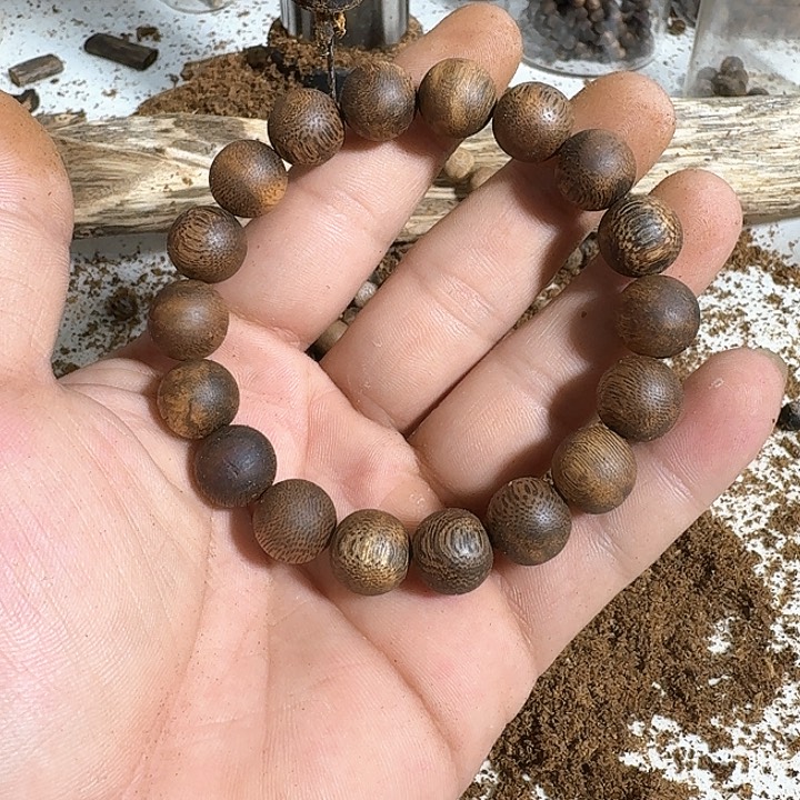 沉香碎屑沉香陈**品奇楠单圈圆珠1.2-11.7克多样性发一