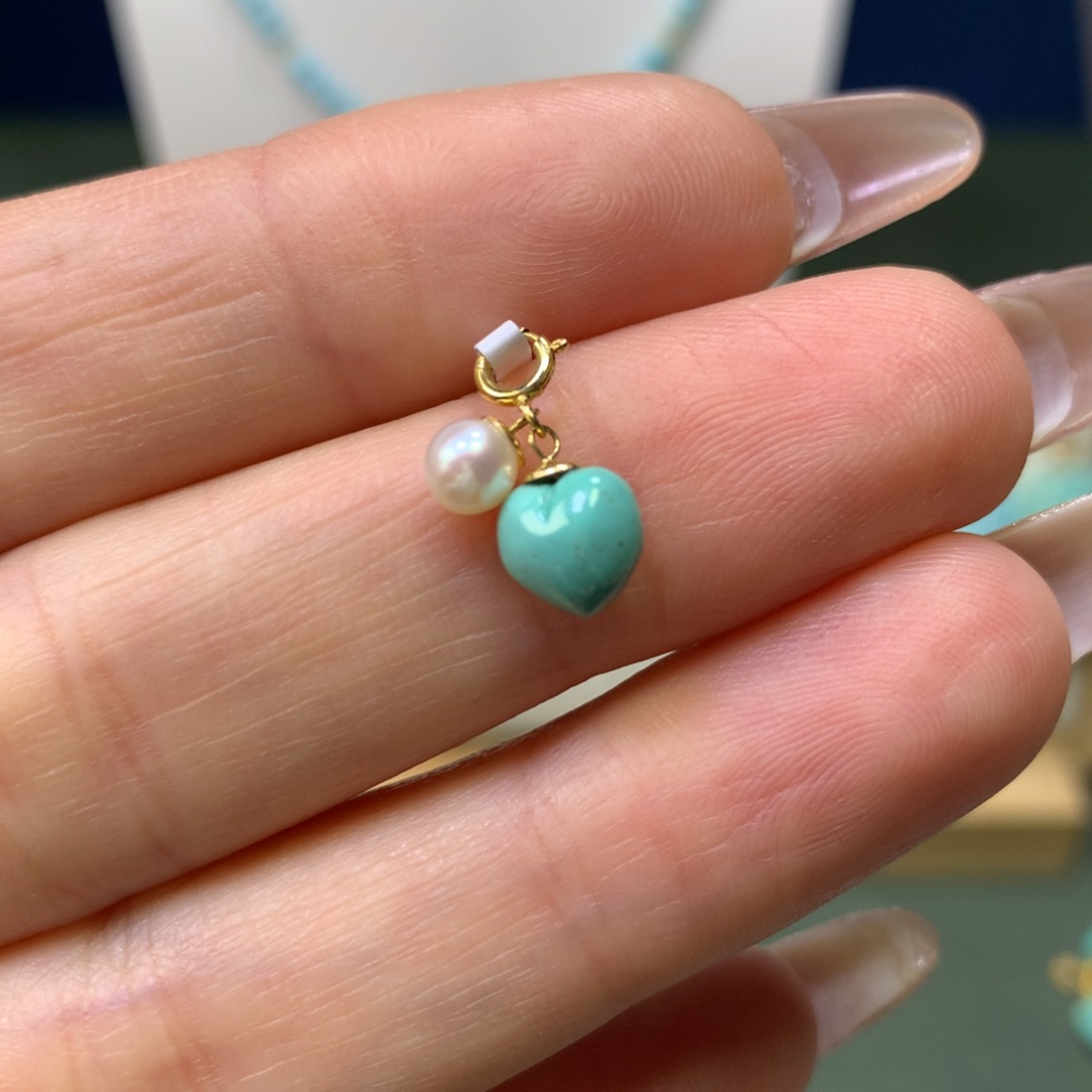 绿松石吊坠18K金镶嵌